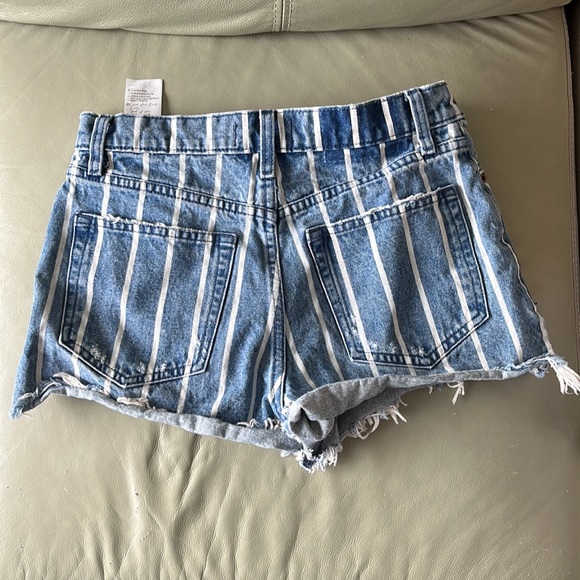 High rise short - Picture 2 of 2